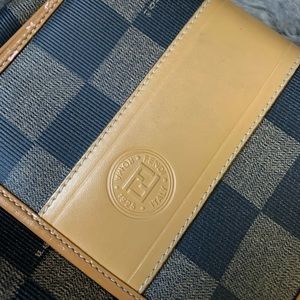 FENDI CROSSBODY ⚜️ VINTAGE ⚜️